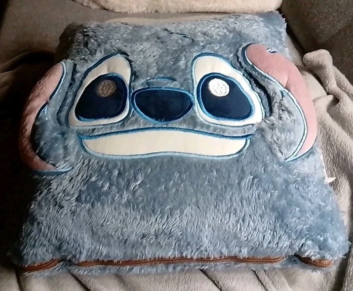 STITCH VERWANDLUNGS-KISSEN/DECKE , 2 IN 1  , PLÜSCH , NEU - Bild 1 von 1