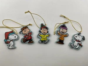 Peanuts Snoopy Charlie Brown Christmas Ornaments Set of 5, Plastic Holiday Decor - Picture 1 of 6