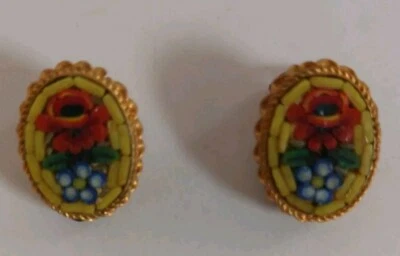Orecchini Vintage Micro Mosaico In Vetro E Base Metallo Dorato - Immagine 1 di 4