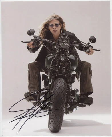 Steven Tyler Singer Autographed 8"x10" Photo w/COA WWE4-43 Cover