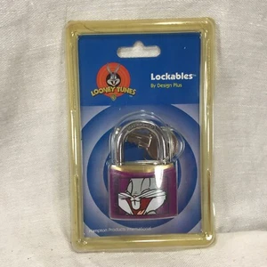 Lucchetto Bugs Bunny LOCKABLES LOONEY TUNES viola con chiave 1998 NOS - Foto 1 di 4