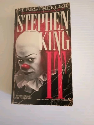 Stephen King 'IT' Signet 1987 Edition Paperback Book Tim Curry Pennywise Cover - Image 1 of 3