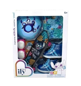 Disney ILY 4ever 18" Stitch Inspired Confezione Accessori Lil & Stitch Set Skateboard - Foto 1 di 6