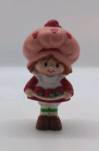 Strawberryland Miniatures Strawberry Shortcake con 3 bayas PVC vintage 2 1/8" - Imagen 1 de 7