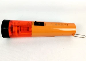 Linterna Vintage Varta Modelo 667 - Naranja con Luz de Señalización e Imán, Años 70 - Imagen 1 de 14