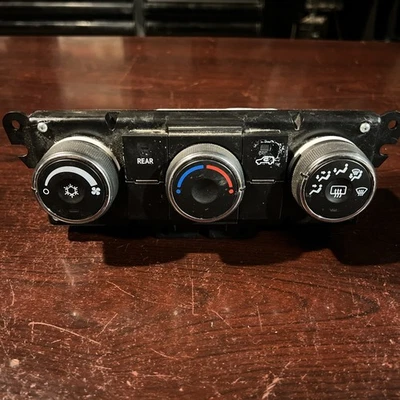 Chevrolet Traverse 2013 2014 2015 2016 2017 control de aire acondicionado OEM 22969802 Foto 1 de 4
