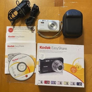 Kodak EasyShare V803 8MP Camera W/ Battery, Charger, & Manual Screen Issue - Picture 1 of 11