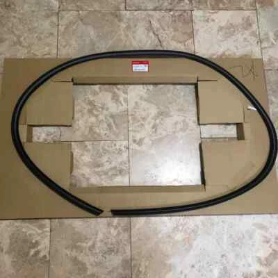 Genuine Front Windshield Seal Moulding 1996-2000 Honda Civic 73150-S04-013 OEM Foto 1 de 4
