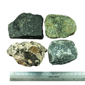 Lote de 4 muestras minerales de roca de Chipre - 808 g - 28,5 oz Troodos Ophiolite 04304 - Imagen 1 de 7