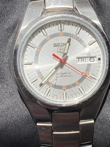 Vintage Seiko 5 Automatic 7S26B Watch. Exhibition Glass. SS Strap. 21 Jewel. - Picture 1 of 17