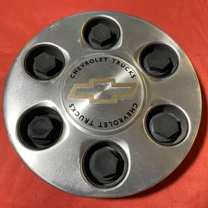 Chevrolet Suburban Silverado Tahoe 1500 Express van truck Wheel center cap OEM 1 - Picture 1 of 10