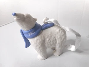 WEDGWOOD 2021 A Magical Wedgewood Navidad Bufanda Azul Blanco Oso Polar 3" - Imagen 1 de 10
