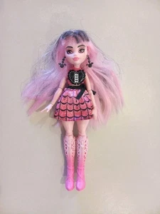 Monster High G3 Fearidescent Skulltimate Secrets Draculuara Doll Mint EUC Mattel - Picture 1 of 6