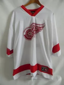 NWT Detroit Red Wings Chris Osgood #30 Officially Licensed Jersey Size XXL - Picture 1 of 3
