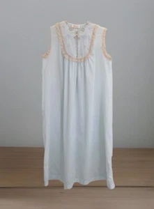 Vintage BARBIZON Women Sleeveless Nightgown Sz S Blue Lace Embroidered Keyhole - Picture 1 of 7