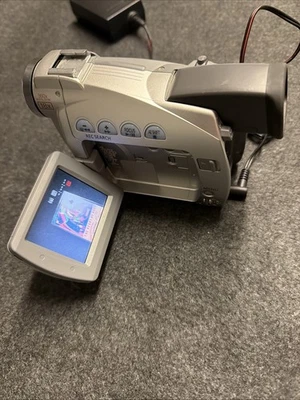 Canon ZR60 Camcorder - Silver  - Parts Only- As Is- Untested - Image 1 of 4