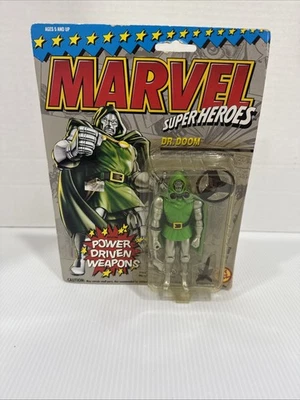 Toy Biz Dr. Doom 1993 Marvel Super Heroes Action Figure Power Driven Weapons - Image 1 of 2