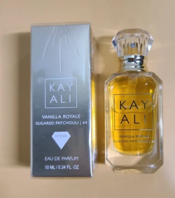 Pachulí azucarado Kayali de Huda Beauty Vanilla Royale | 64 edición limitada E Foto 1 de 4