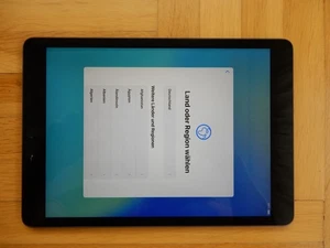 Apple iPad 9. Gen. 256GB, Wi-Fi 10,2 Zoll, Space Gray, sehr guter Zustand, OVP  - Bild 1 von 9