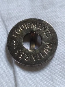 Vintage Equipments Militaires Metal Button. - Picture 1 of 12