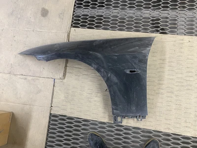 BMW 328I E92 2007-2013 CUBIERTA GUARDABARROS DELANTERO IZQUIERDO LADO CONDUCTOR BUEN ESTADO Foto 1 de 4