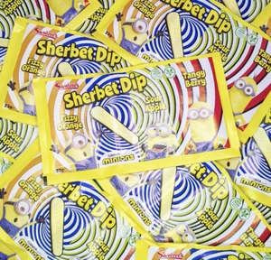 SWIZZELS MINIONS SHERBET DIP 23g Sweet Shop Vegan Candy Confectionery Kids Party - Picture 1 of 2