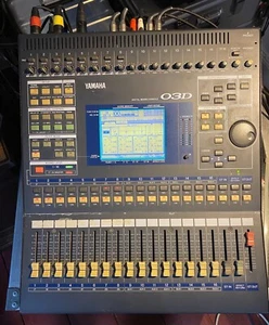 Yamaha 03D digitaler Audiomischer - Bild 1 von 11