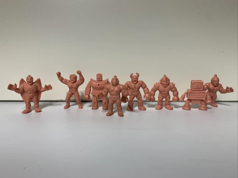Vintage 1980’s Mattel M.U.S.C.L.E. Muscle Men Lot of 8.  No Duplicates Cover