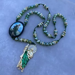 Rosario de San Judas Con Cristal Verde Y Róndeles Checo. Nudos Hilo Negro Nuevo - Imagen 1 de 7
