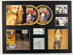 SHAKIRA - Signed Autographed - LAUNDRY SERVICE - Album Display 2 - Picture 1 of 1