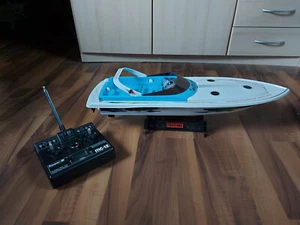 RC RENNBOOT HIGH MARINE RACING UMGEBAUT MIT GRAUPNER FERNSTEUERUNG MC-12 40MHZ - Bild 1 von 10