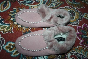 JOLYNE SHEEPSKIN ROSE FAUX FUR LINED SLIPPERS SIZE 39-EUROPE OR 8.5 -US - Picture 1 of 3