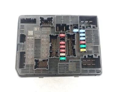 284B64760R SCATOLA FUSIBILI RENAULT KANGOO III (3° SERIE) 1.5 DCI 8V MAN 6M 116C - Immagine 1 di 3