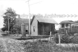 dcc-42 Depot, Keswick, Ontario, Canada C1920. Photo - Picture 1 of 1