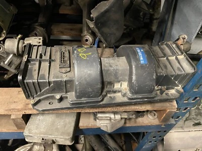 Cimate Control Blower Motor Box Assembly 94457301500 OEM Porsche 944 1984-95 - Image 1 of 3