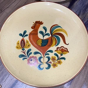 SET OF 2 VTG TAYLOR SMITH & TAYLOR REVEILLE ROOSTER DINNER PLATES 10 1/8" - Picture 1 of 3