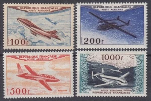 FRANCE POSTE AERIENNE AVION N° 30/33 NEUVE ** GOMME SANS CHARNIERE - COTE 400 € - Picture 1 of 2