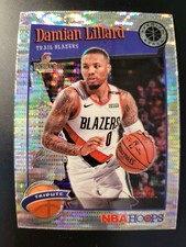 2019-20 Hoops Premium Stock Damian Lillard PULSAR PRIZM card #291