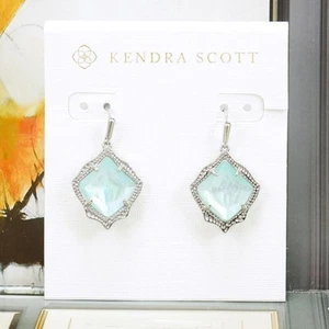 Neu ohne Etikett Kendra Scott Kyrie hellblau Illusion kleine Ohrhänger silberfarben - Bild 1 von 6