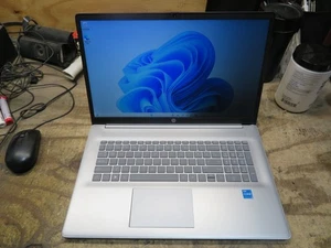 HP 17t-cn0xxx i3-1125g4 2.00GHZ 8GB 256GB WIN 11 PRO BAD LCD ! NO AC - Picture 1 of 8
