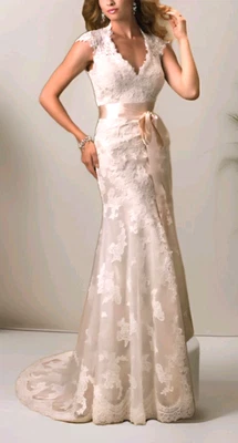 Haute Couture Maggie Sottero Ivory Lace cap sleeve mermaid Wedding Dress size 6 - Image 1 of 4