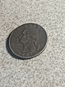 1995 D Washington Quarter Error Coin (Entire Clad Missing)) - Picture 1 of 4