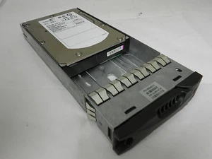 DELL EQUALLOGIC 300GB 15K 3.5" SAS HARD DRIVE PS3000 PS4000 PS5000 PS6000 W/Tray - Afbeelding 1 van 2