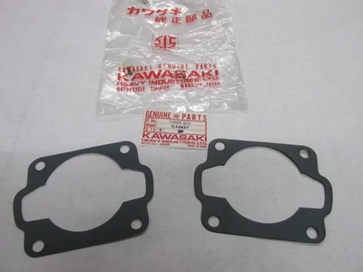 Junta base cilindro Kawasaki NOS NUEVA 11009-010 F1 B8 F1TR B8S VENDIDA COMO 2 Foto 1 de 2
