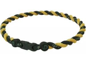 🔥NEW Phiten Tornado Titanium Necklace 18” 45cm  NEW IN BOX – Green and Gold - Picture 1 of 3