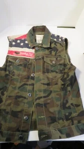 Smoke Rise Camo Vest American Flag Sleeveless Jacket Size Medium - Picture 1 of 4