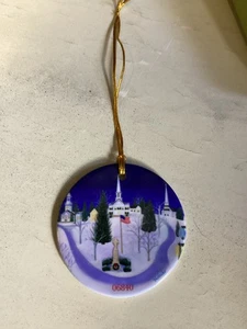 Signiertes Ornament vom lokalen Künstler Nobu.  Neu Canaan, CT 06840 - Bild 1 von 3