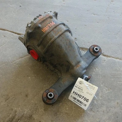 Soporte trasero para Lexus LS460 3.133 110 k Foto 1 de 4