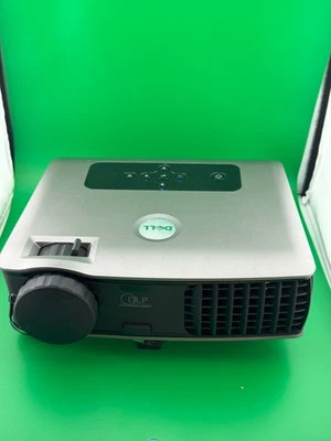 DELL 2400MP DLP Projector Low Use +Case W/ Cables Great Condition Working System - Image 1 of 4