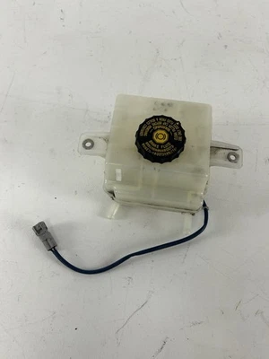 Garrafa tanque fluido de freio 2011-2017 Lexus CT200H fabricante de equipamento original - Imagem 1 de 4